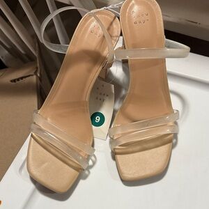 📦✈️A New Day Women's Sandals with Clear Straps - Tan